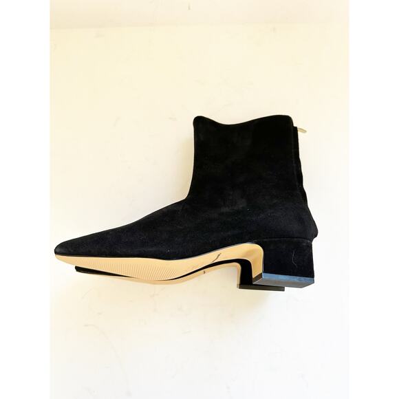 NWOB Ann Taylor Tapered Heel Suede Bootie Black 7M - Picture 5 of 7